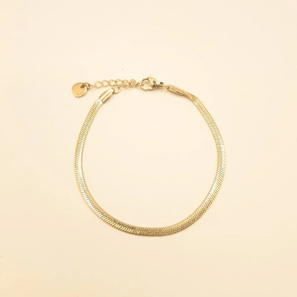 Bracelet chaîne serpent en acier inoxydable doré avec pendentif cœur, bijou tendance femme élégant ajustable réglable et hypoallergénique. Eclosia bijoux